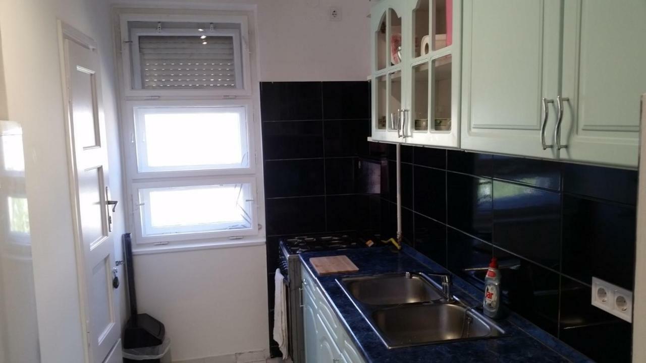 סגד Tisza-Parti Napfeny Apartman מראה חיצוני תמונה